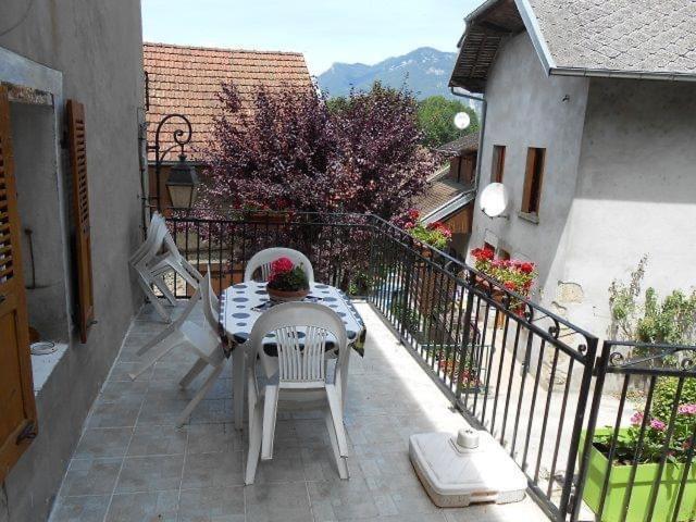 Gite Chez Charlot Chanaz Exterior photo